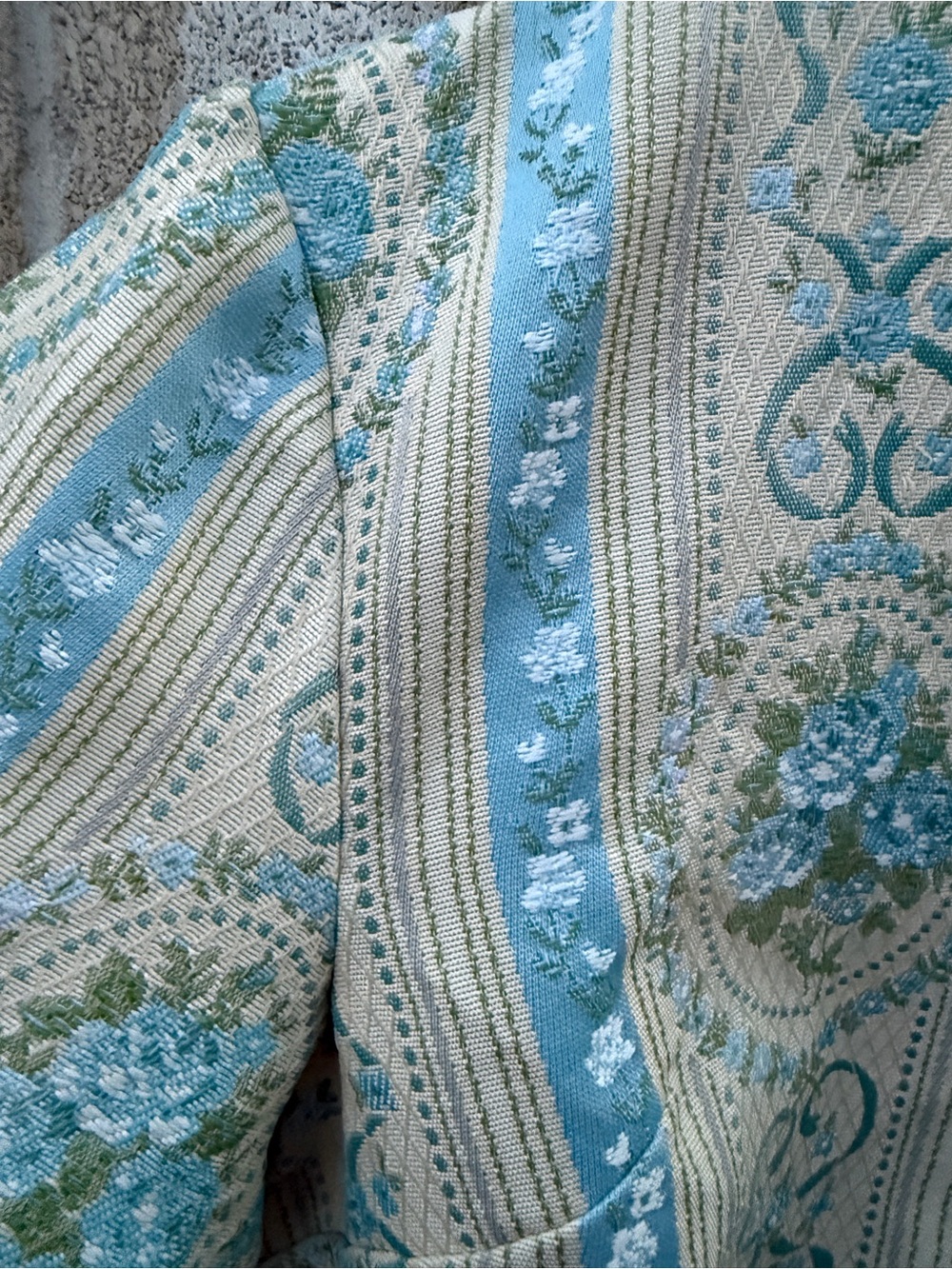 Susan Graver Blue and Cream Floral Brocade Vintage Jacket - Picture 2 of 4
